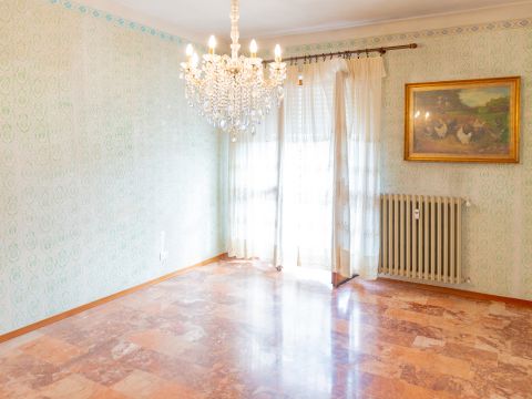 Via Augusto Monti, 78 - Asti