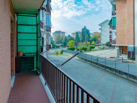 Via Augusto Monti, 78 - Asti