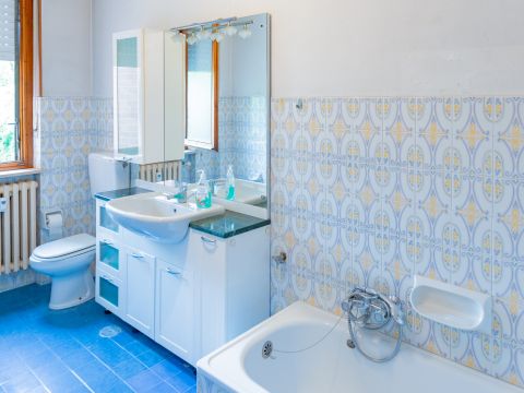 Via Augusto Monti, 78 - Asti