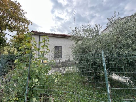 Via Croce Vecchia, 78 - Tollo