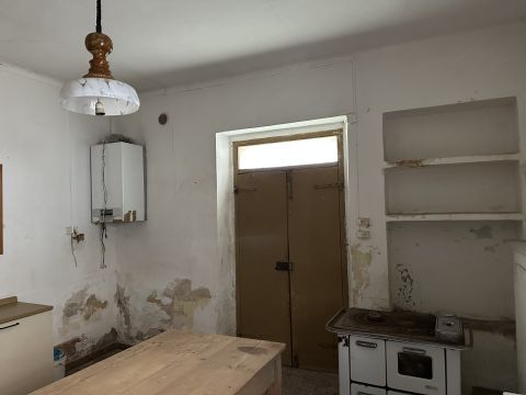 Via Croce Vecchia, 78 - Tollo