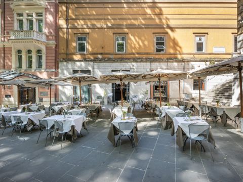 Via Vittorio Veneto, 32 - Roma