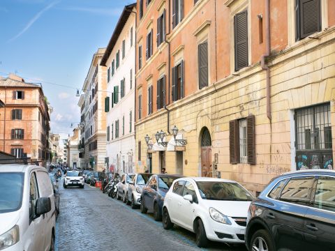 Via Luciano Manara, 25 - Roma
