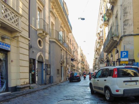 Via Alessandro Manzoni, 13 - Catania