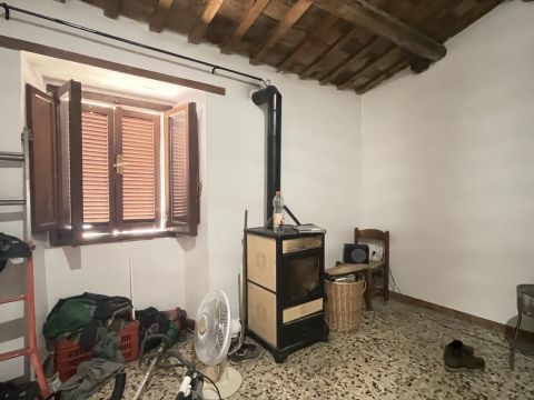 Via San Pietro, 21 - Sant'omero