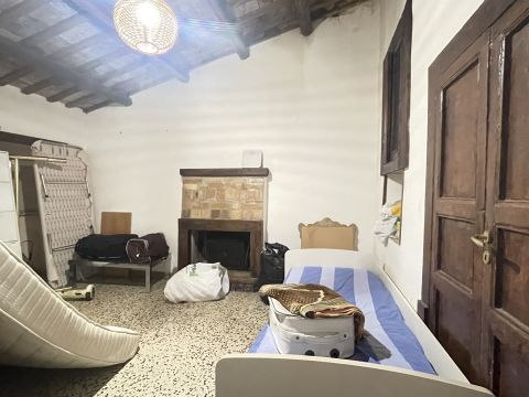 Via San Pietro, 21 - Sant'omero