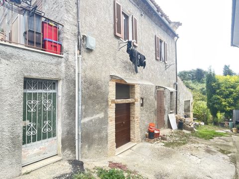 Via San Pietro, 21 - Sant'omero