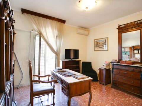 Via della Casetta Mattei, 167 - Roma