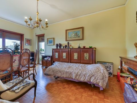 Via Tito Livio, 9 - Napoli