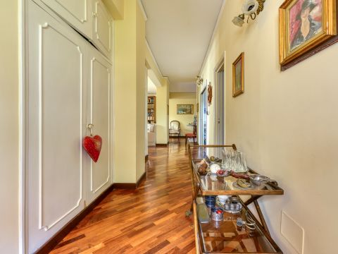 Via Tito Livio, 9 - Napoli