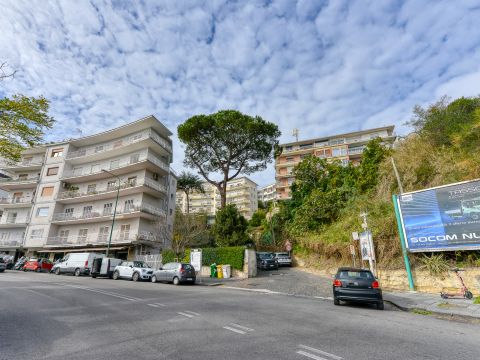 Via Tito Livio, 9 - Napoli