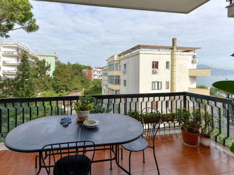 Via Tito Livio, 9 - Napoli