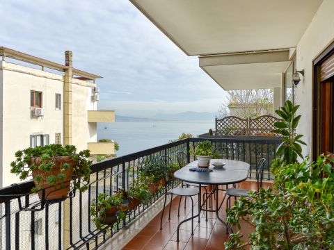 Via Tito Livio, 9 - Napoli