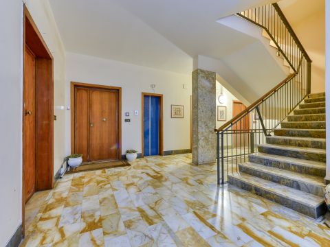 Via Tito Livio, 9 - Napoli