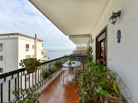 Via Tito Livio, 9 - Napoli