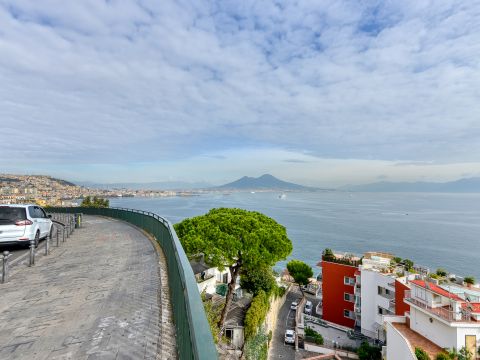 Via Tito Livio, 9 - Napoli