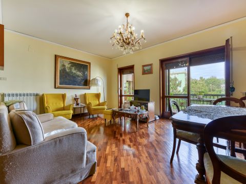 Via Tito Livio, 9 - Napoli