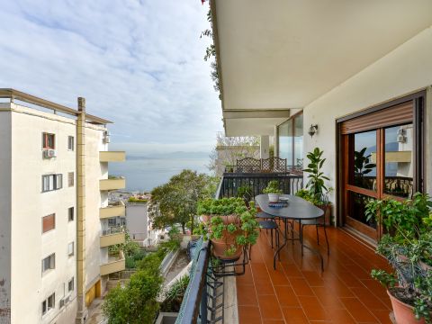 Via Tito Livio, 9 - Napoli