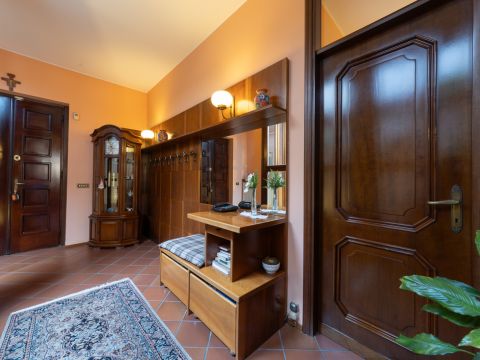 Via E. H. Grieg - Saronno