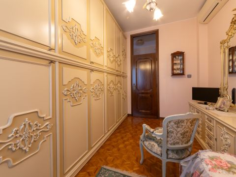 Via E. H. Grieg - Saronno