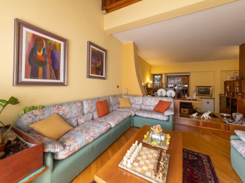 Via E. H. Grieg - Saronno