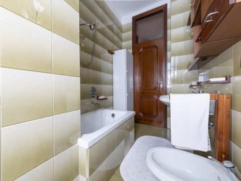 Via E. H. Grieg - Saronno