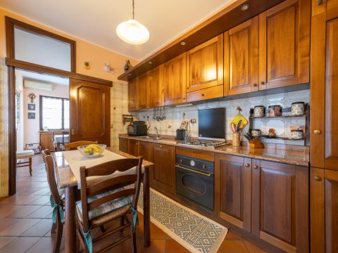 Via E. H. Grieg - Saronno