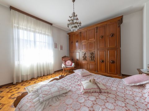 Via E. H. Grieg - Saronno