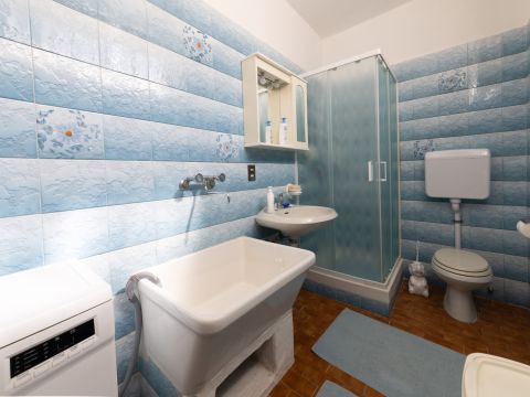 Via E. H. Grieg - Saronno