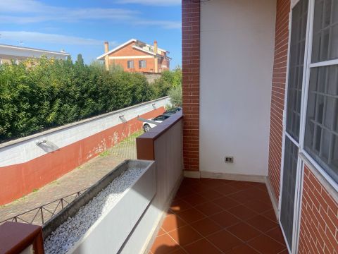 Via Sortino, 19 - Roma