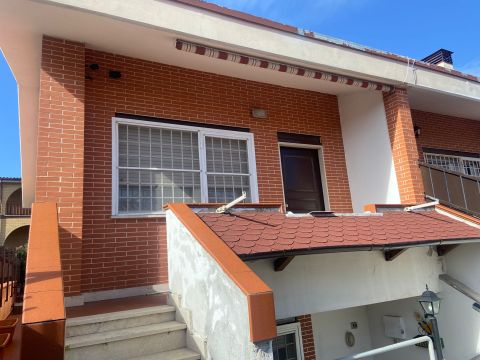 Via Sortino, 19 - Roma