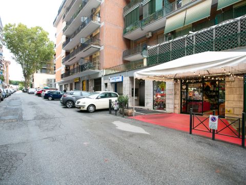 Via Romanello da Forlì, 10 - Roma