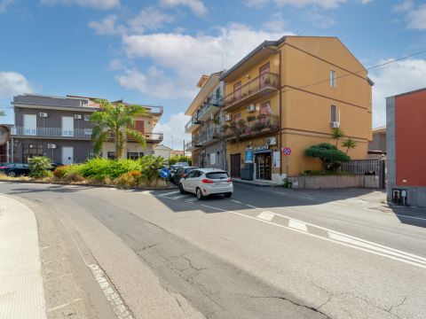 Via Duca degli Abruzzi, 83 - San Giovanni La Punta