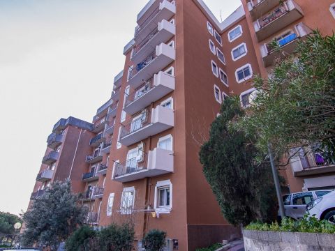 Viale Vincenzo de Filippis, 148 - Catanzaro