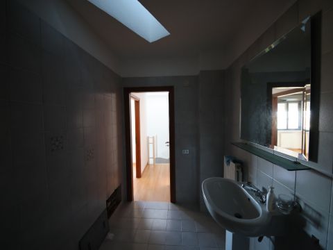 Piazza Sandro Pertini, 12 - Taranto