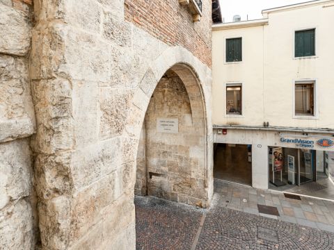 Via Zabarella, 81 - Padova