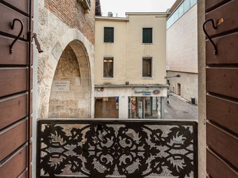 Via Zabarella, 81 - Padova