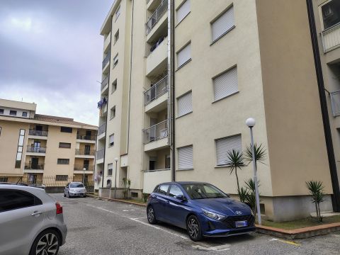 Via dei Conti Falluc, 70 - Catanzaro