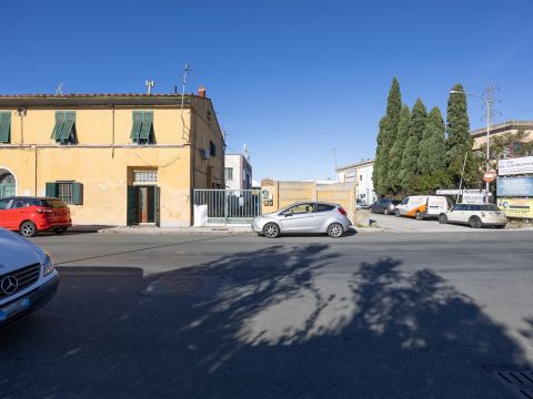 Via Provinciale Pisana, 575 - Livorno