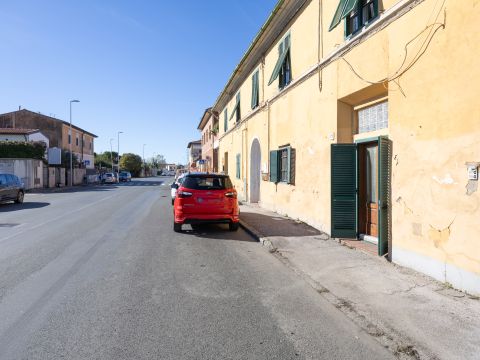 Via Provinciale Pisana, 575 - Livorno