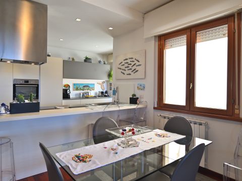 Via Gerolamo Frescobaldi, 8 - Latina