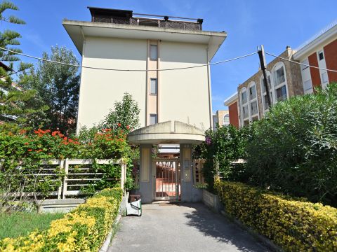 Via Gerolamo Frescobaldi, 8 - Latina