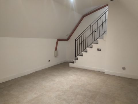 Via della Consulta, 7 - Roma