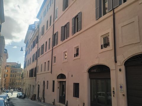 Via della Consulta, 7 - Roma