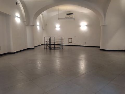 Via della Consulta, 5 - Roma