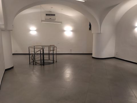 Via della Consulta, 5 - Roma