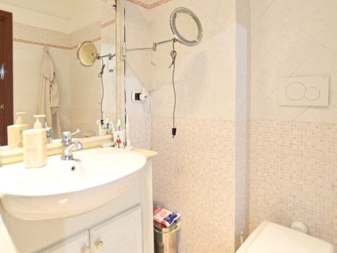 Largo Valerio Bacigalupo, 32 - Roma