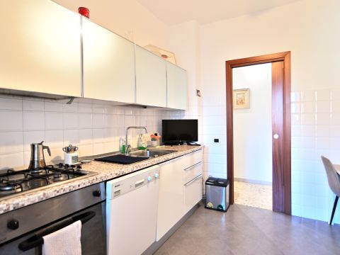 Largo Valerio Bacigalupo, 32 - Roma