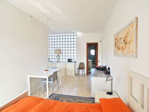 Largo Valerio Bacigalupo, 32 - Roma