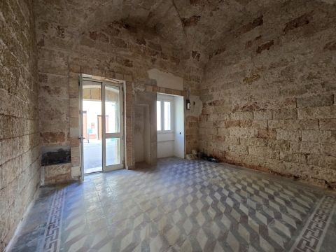 Via F. Crispi 108 - Taurisano